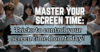 The image of many students glued to their phone screens - represent the topic of the blog.